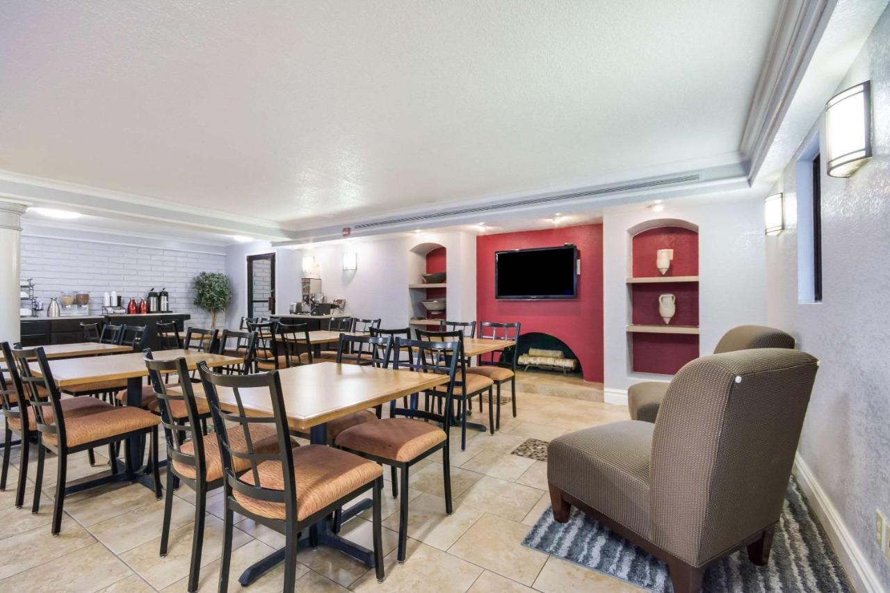Econo Lodge Del City Extérieur photo