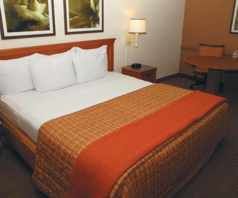 Econo Lodge Del City Extérieur photo