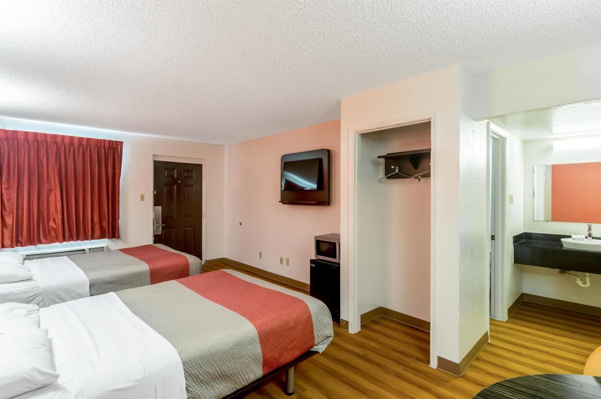 Econo Lodge Del City Extérieur photo